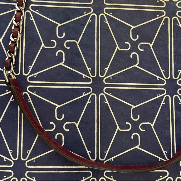 Plum Purple Michael Kors Crossbody Quilted Purse with Chain Strap Detail - Picture 7 of 15